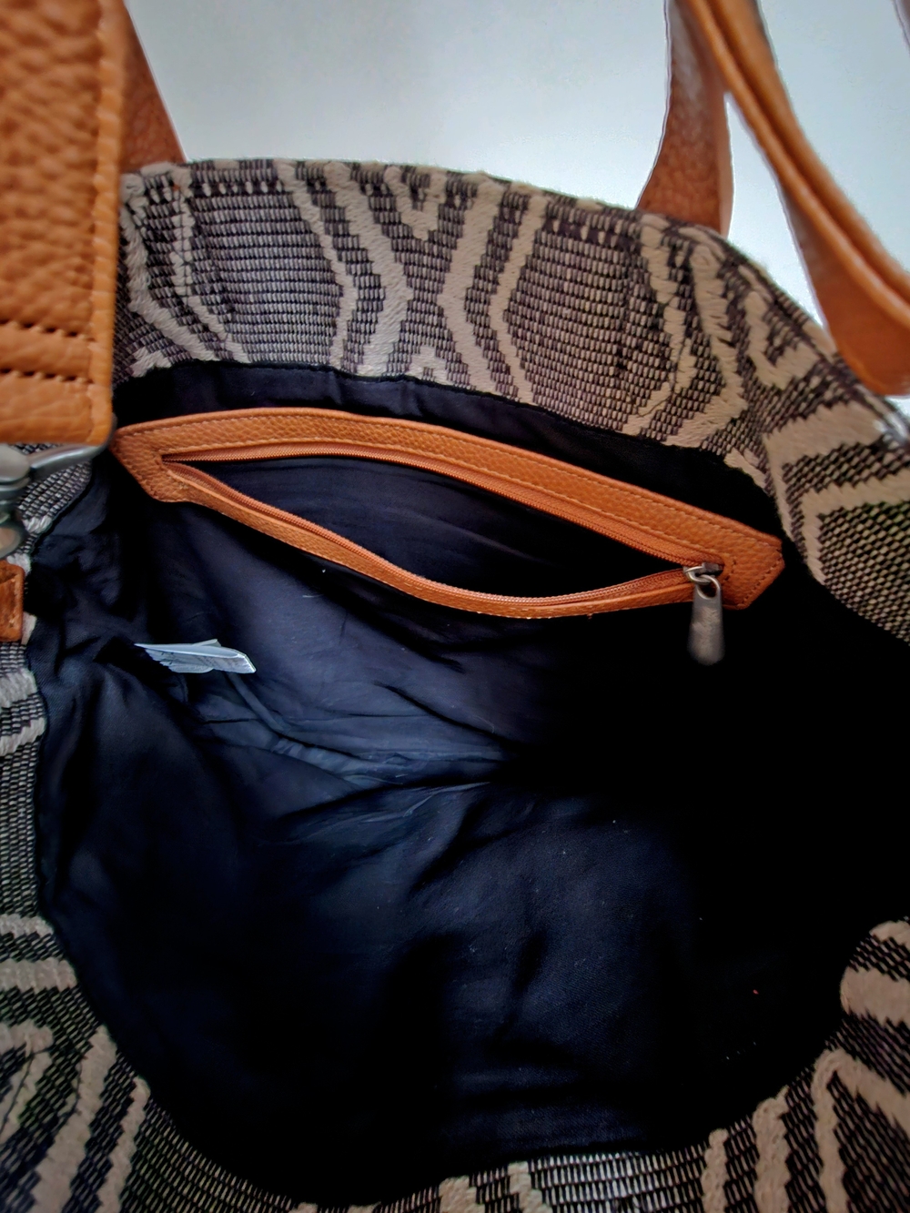 thirty-one Black and Cream Woven Geometric Tote with Brown Straps - Picture 2 of 2